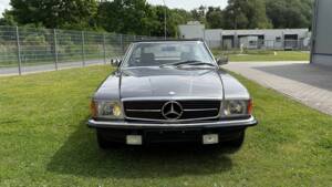 Image 3/24 de Mercedes-Benz 280 SL (1984)