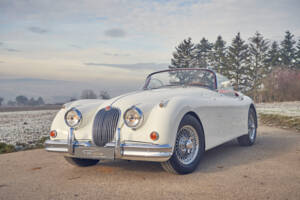 Immagine 11/42 di Jaguar XK 150 3.4 S OTS (1958)