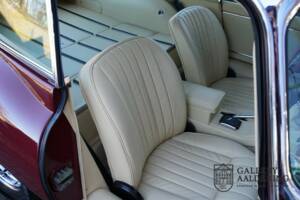 Imagen 35/50 de Jaguar E-Type (1968)
