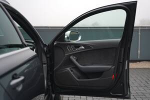 Immagine 14/50 di Audi RS6 Avant (2015)