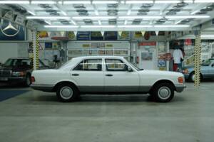 Bild 50/50 von Mercedes-Benz 280 S (1981)