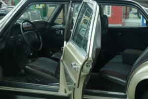 Bild 36/50 von Mercedes-Benz 300 SEL 6.3 (1968)