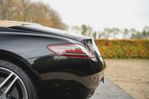 Image 66/100 de Mercedes-Benz SLS AMG Roadster (2011)