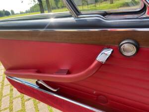 Image 55/79 of BMW 2000 CS (1969)