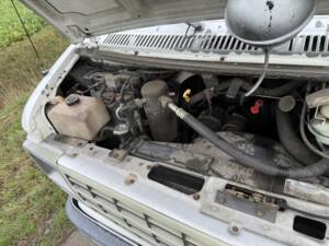 Bild 15/19 von Chevrolet Sportsvan LWB (1993)