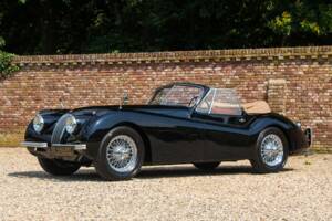 Immagine 23/50 di Jaguar XK 120 DHC (1953)