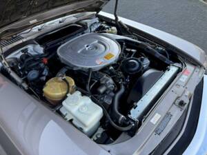 Image 26/36 of Mercedes-Benz 560 SL (1988)