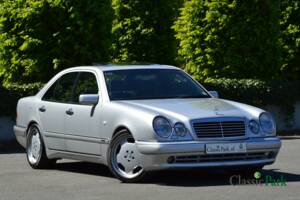 Image 7/50 de Mercedes-Benz E 50 AMG (1996)