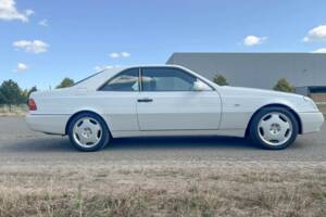 Image 2/8 of Mercedes-Benz CL 600 (1996)