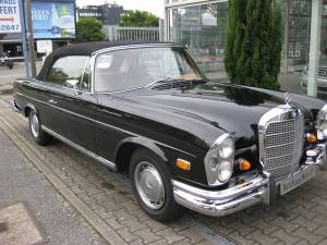 Bild 2/14 von Mercedes-Benz 280 SE (1971)