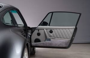 Image 19/33 de Porsche 911 Turbo 3.3 (1991)