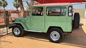 Imagen 2/11 de Toyota Land Cruiser BJ 40 (1978)