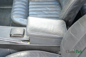 Bild 22/50 von Jaguar E-Type V12 (2+2) (1971)