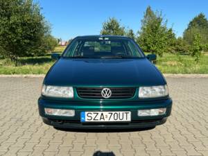 Bild 7/40 von Volkswagen Passat 2.0 (1995)