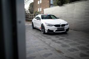 Image 24/67 of BMW M4 GTS "DTM Champion Edition" (2016)