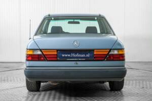Bild 13/50 von Mercedes-Benz 230 E (1985)