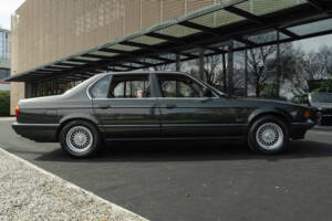 Image 4/34 of BMW 750iL (1989)