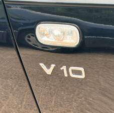 Imagen 3/4 de Audi S6 Avant 5.2 V10 quattro (2006)