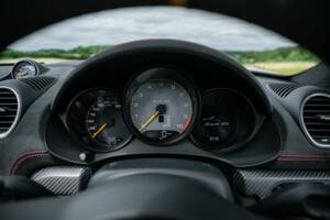 Bild 19/50 von Porsche 718 Spyder RS Weissach (2024)