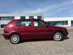 Imagen 6/18 de Volkswagen Golf III 1.6 (1996)