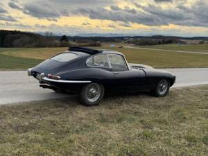 Bild 6/8 von Jaguar E-Type 4.2 (1966)