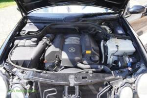 Bild 11/17 von Mercedes-Benz CLK 320 (1998)