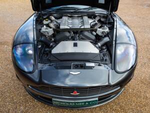 Image 75/92 of Aston Martin V12 Vanquish S (2007)