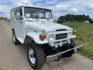 Bild 2/55 von Toyota Land Cruiser FJ 40 (1982)