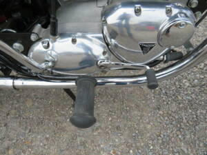 Image 22/50 de Triumph DUMMY (1970)