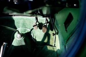 Image 18/50 of Morris Eight (1937)