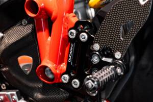 Immagine 36/50 di Ducati DUMMY (2011)