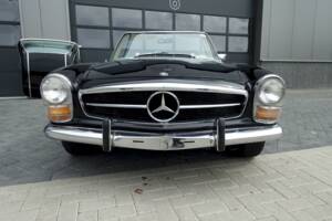 Immagine 4/35 di Mercedes-Benz 280 SL (1969)