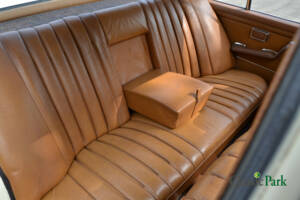 Image 30/49 of Mercedes-Benz 280 SE 3,5 (1972)