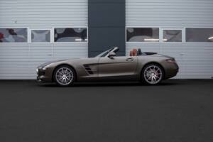 Image 5/45 of Mercedes-Benz SLS AMG Roadster (2012)
