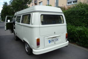Bild 4/126 von Volkswagen T2b Westfalia (1973)