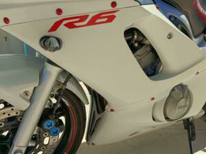 Image 25/47 of Yamaha DUMMY (2000)