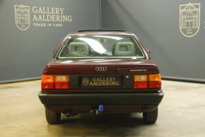 Image 32/50 de Audi 100 - 2.3E quattro (1990)