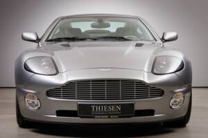 Bild 2/29 von Aston Martin V12 Vanquish (2001)
