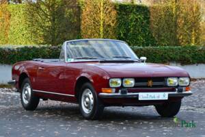 Immagine 7/38 di Peugeot 504 Convertible (1970)