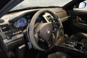 Image 7/23 of Maserati Quattroporte Sport GT S 4.7 (2012)