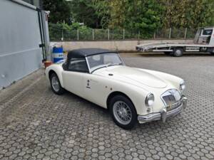 Image 14/16 of MG MGA 1500 (1958)