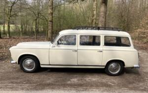 Image 3/18 of Peugeot 403 Familiale (1958)