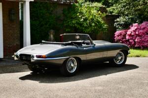 Bild 12/14 von Jaguar E-Type 4.2 (1965)