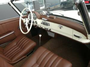 Afbeelding 12/29 van Mercedes-Benz 190 SL (1956)
