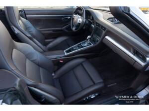 Bild 30/34 von Porsche 911 Carrera 4S (2014)