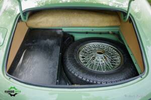 Image 58/60 de Jaguar E-Type (1969)