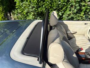 Image 21/38 de Mercedes-Benz 280 SL (1970)