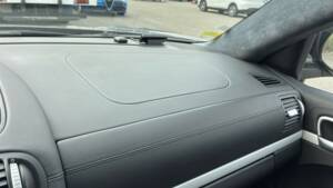Image 21/50 of Porsche Cayenne Turbo (2007)