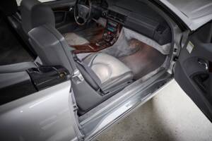 Immagine 76/95 di Mercedes-Benz SL 600 (1998)