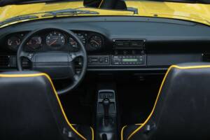 Image 45/50 of Porsche 911 Carrera 2 &quot;America Roadster&quot; (1993)